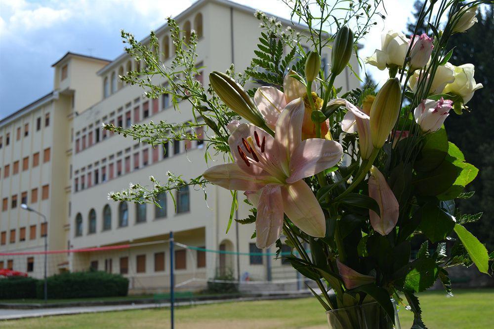 Centro Vacanze Oasi Carpineto Hotel Ascoli Piceno Exterior foto